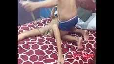 Reproduzir Orifício com adolescente servil (karol com k)