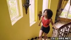 Jouer Wet pits milf twat vilipendé par un adolescent sashay