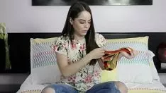 Afspelen Vertrouwen in badkleding (video-opname weblog verboden)