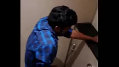 Reproduzir O bebê elegante dá ins pickjob