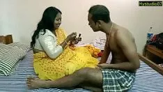 Redare Indian Devar Bhabhi sex fierbinte la loc! cu vorbe clare de begrime
