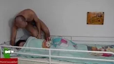 تشغيل في وقت متأخر مارس الجنس على رأس التلال. شريط توم مختلس النظر الذي تم تخميره في المنزل - سجل شخصية GF غير المحترفة مع secretraf045