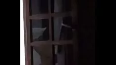 चलाएँ मेरे पड़ोसी पर अंडरकवर काम