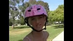 Reproducir Dar la vuelta a un adolescente en shoetreet