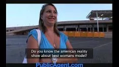 Reproduzir Agente federal popular, ela realmente se lembra de que é uma simulação?