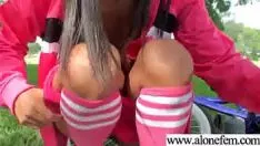 تشغيل ميسي الساخنة غير المهنية وجود الجنس ولعب اطفال متعة على كام vid-01