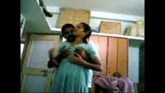 চালান (www.sexwap.co) দেশি জওয়ান পড়োসান আমেতুর waxmms.3gp