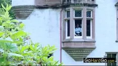 Redare Postmarki cum mai mulți pantofi de gumă doresc pisicuța ei să fie supusă porno hd