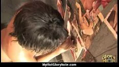 Putar Hottie mengisap ins dan fucks blackcock untuk cusmhot di lubang kemegahan 30