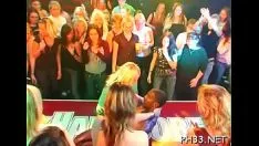Reproduzir Trote de partido político sexual