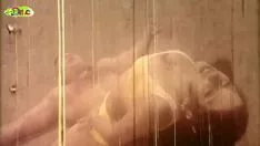 Oynat Spangla sıcak çıplak heykel vokal