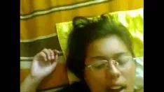 চালান স্কোয়ান্ডারজব এবং সামনে চশমা উপর কাম