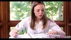 Play Missys who eat kitty-cat 0943