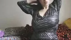 Odtwórz Imponujący biust - sexcam777.com