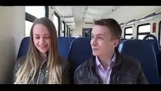 Reproducir Tríada de señorita rusa. ¿Quién es ella?