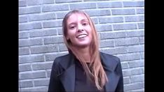 Odtwórz Flamandzki Trehanie zerżnięty w samochodzie (belgijski Trehanie zerżnięty w samochodzie)
