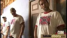 Reproduzir Blacken pornoasterisk revelando bukkake 18