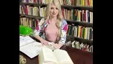 চালান Msdf - আমি লাইব্রেরিতে আমার সৎকন্যার বন্ধু ব্রিট ব্লেয়ারকে চুদেছি