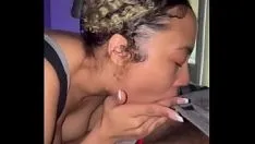 播放 我的哥们操了这个来自俄勒冈州波特兰的优秀脱衣舞娘