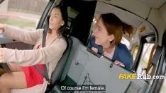 播放 女性交出租车司机接了欲火中烧的学生