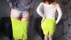 Reproducir Milf amateur se prueba trajes de trabajo en bragas traseras y se burla de la línea de bragas