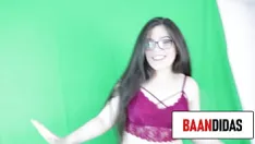 चलाएँ ग्रेटा डे स्वीट की अविश्वसनीय कास्टिंग बिस्तर में एक फूहड़ होने के कारण उसके चेहरे पर सह के साथ समाप्त होती है