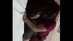 চালান প্রতারক স্ত্রী তার প্রেমিক এর বিশাল মোরগ যথেষ্ট পেতে পারে না