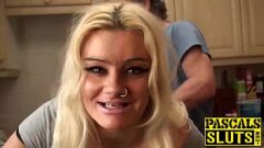再生 刺青のあるブロンドのジャッキー・ルイーズが巨根と激しいハードコアで遭遇