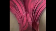 Redare Exquisite Ebony Tease: Păsărica groasă și păroasă lasă un loc umed în jambiere strâmte - femeie de culoare cu picioare lungi și sâni mici