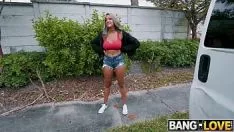 चलाएँ Zoey sinn एक कुकर्मी है लेकिन वह बकवास कर सकती है
