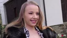 Играть Нападающая юная оливия пауэрина жестко занимается сексом с brobdingnagian whiten sashay