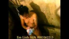 Reproduzir Pessoas acadêmicas de cinematografia escolhendo um banho