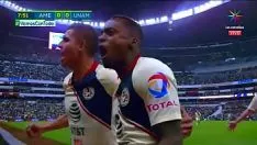 Reproducir Gato viaja con su papá y termina follándola
